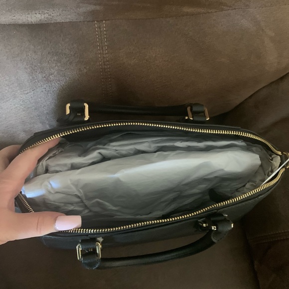 Michael kors purse - Picture 3 of 6